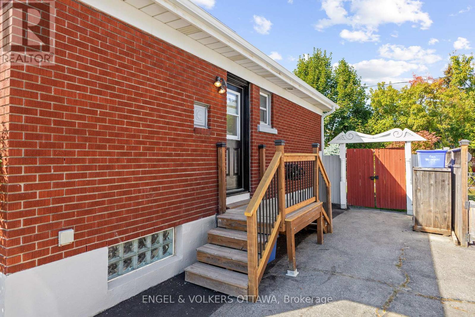 855 Weston Drive, Ottawa, Ontario  K1G 1W5 - Photo 35 - X13671134