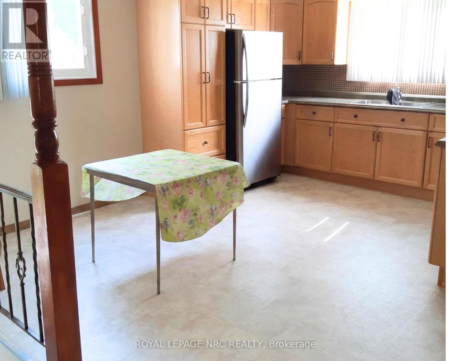267 Mcalpine Avenue S, Welland, Ontario  L3B 1T8 - Photo 2 - X13671236