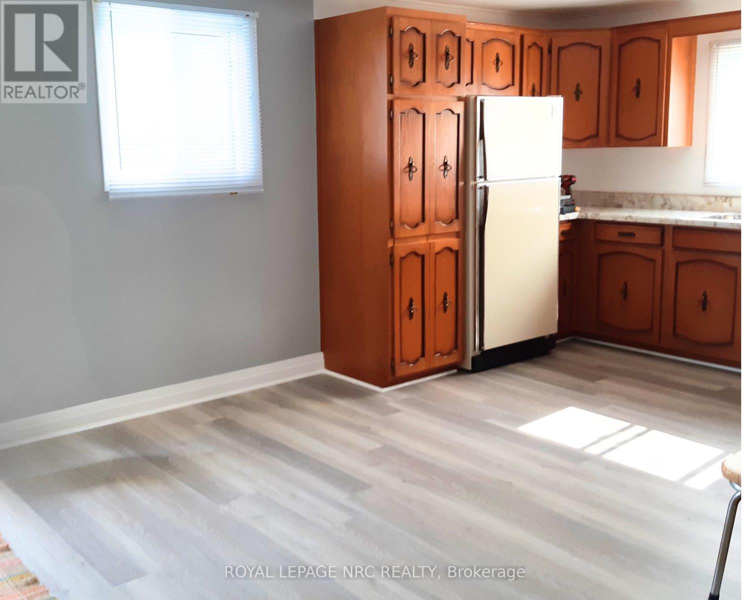 267 Mcalpine Avenue S, Welland, Ontario  L3B 1T8 - Photo 3 - X13671236