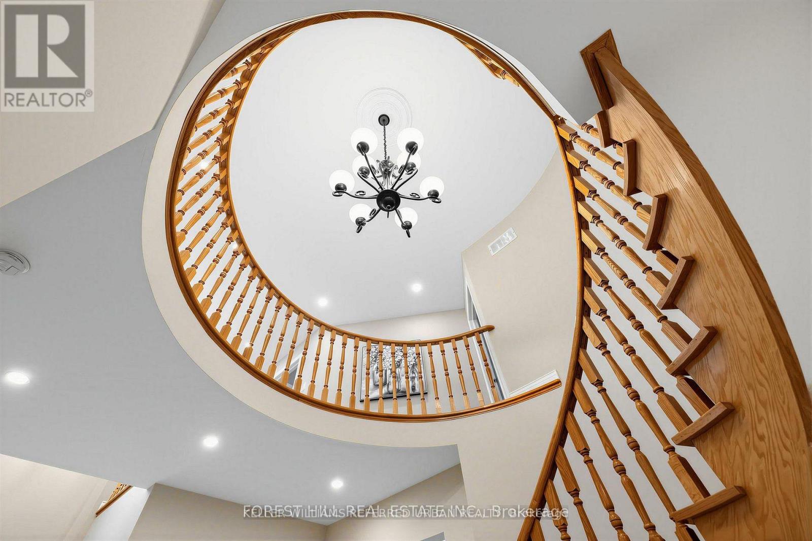 17 Lady Lynn Crescent, Richmond Hill, Ontario  L4B 3V5 - Photo 7 - N13447270