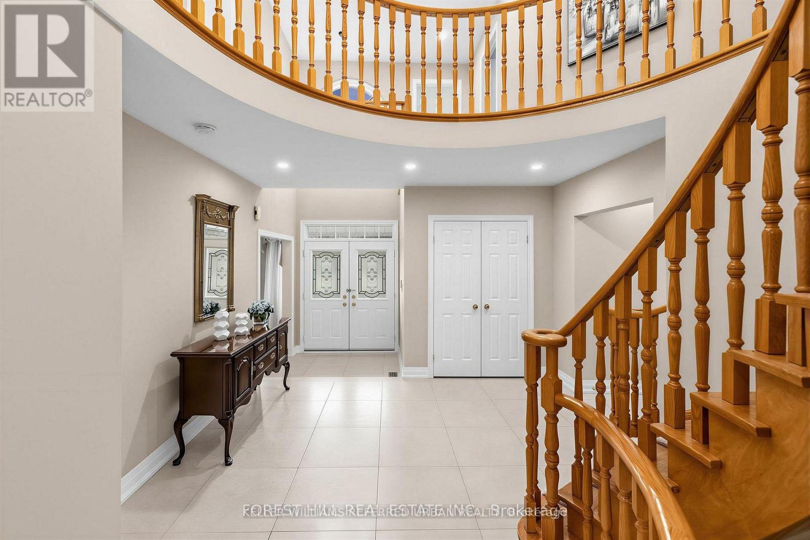 17 Lady Lynn Crescent, Richmond Hill, Ontario  L4B 3V5 - Photo 6 - N13447270