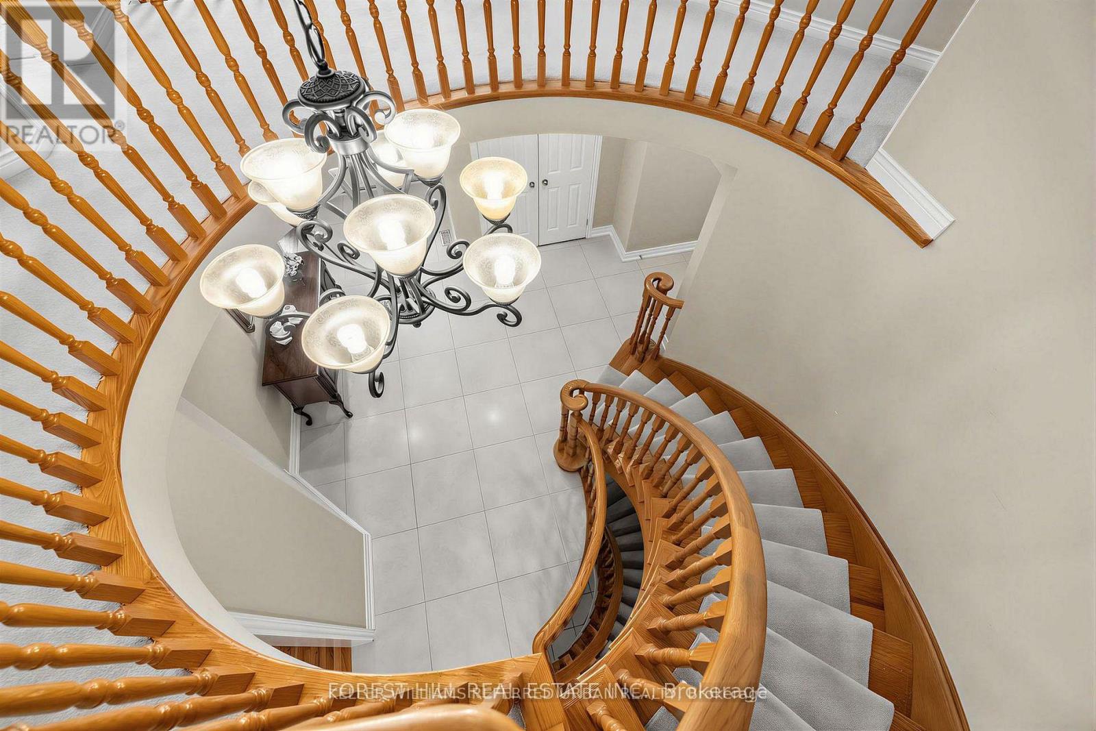 17 Lady Lynn Crescent, Richmond Hill, Ontario  L4B 3V5 - Photo 8 - N13447270