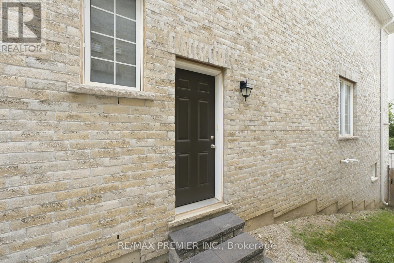 24 Zanetta Crescent, Brampton, Ontario  L6Y 6A3 - Photo 29 - W13666162
