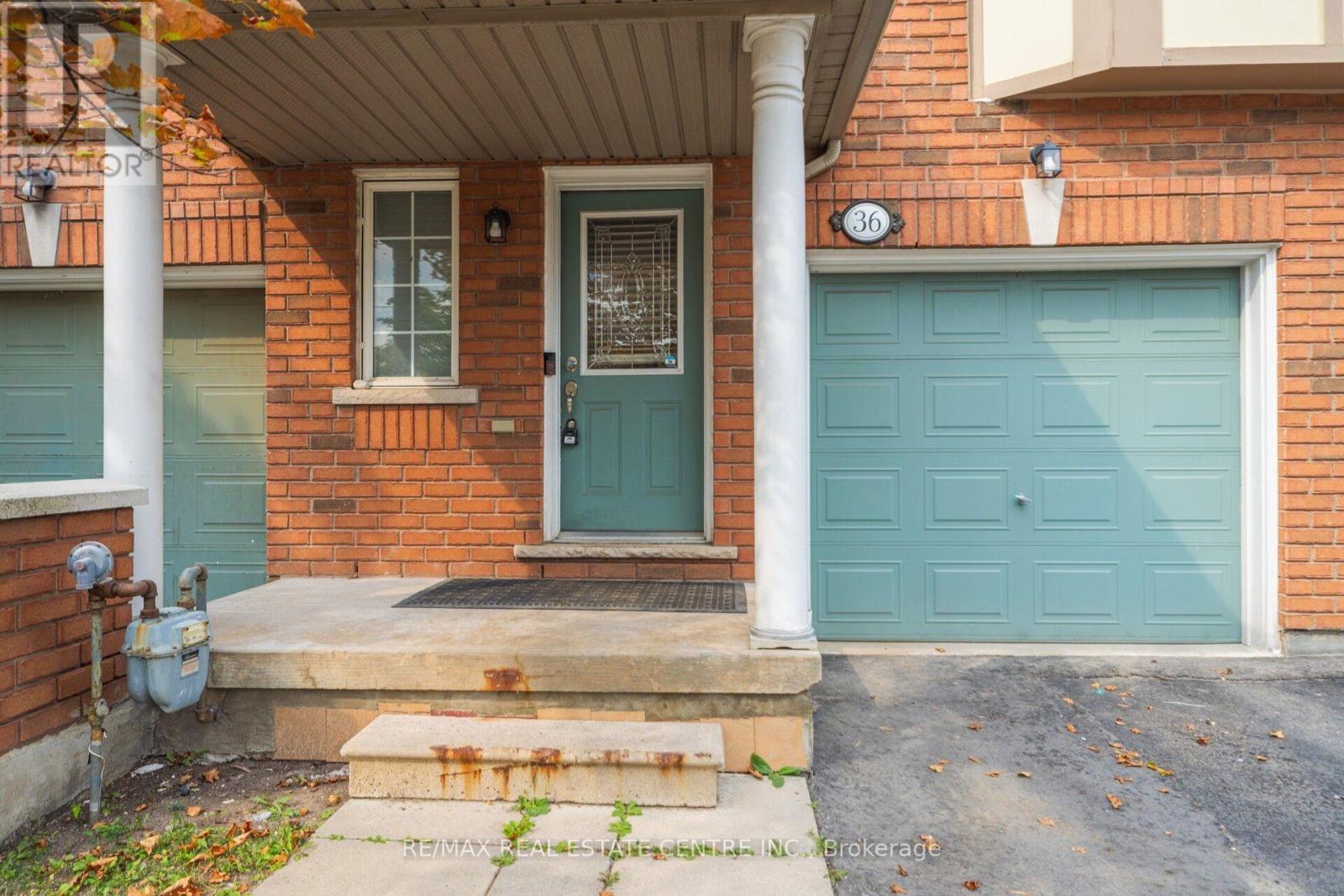 # 36 - 770 Othello Court, Mississauga, Ontario  L5W 1Y2 - Photo 2 - W13667436