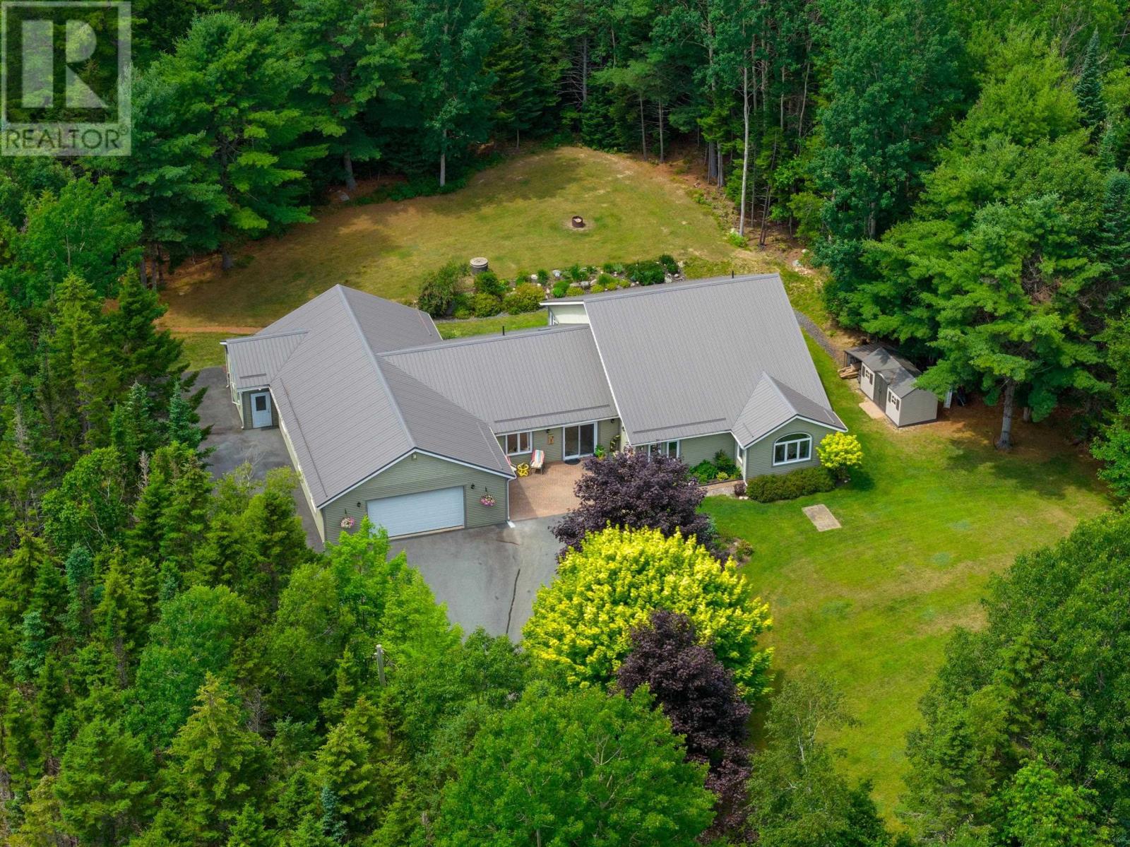 532 Oakland Road, Indian Point, Nova Scotia  B0J 2E0 - Photo 3 - 202604789