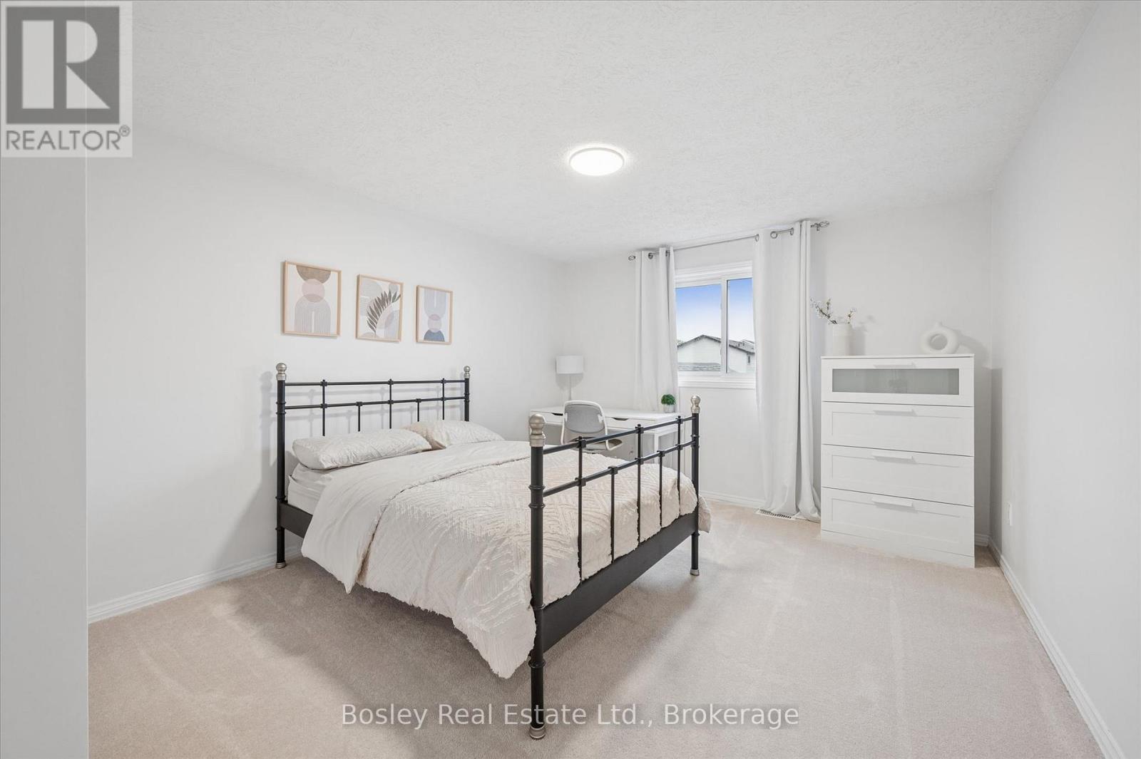 687 Champlain Boulevard, Cambridge, Ontario N1R 7Z8 - Photo 21 - X13671256