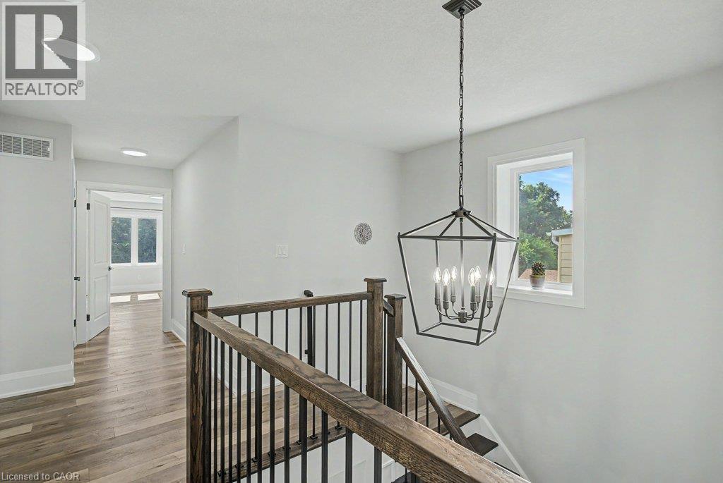 31 Fourth Avenue, Kitchener, Ontario  N2C 1N9 - Photo 23 - 40854111