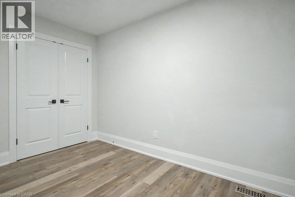 31 Fourth Avenue, Kitchener, Ontario  N2C 1N9 - Photo 35 - 40854111