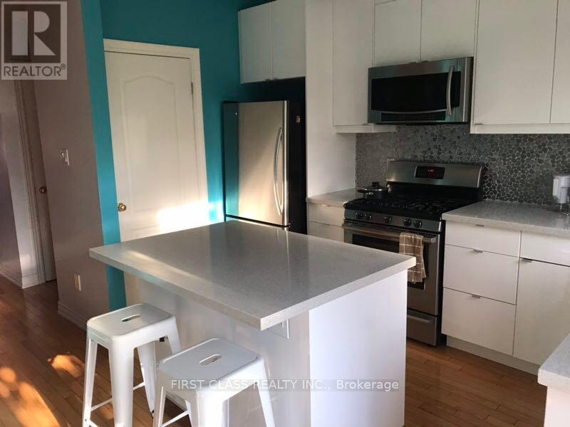 32d Oxford Street, Toronto, Ontario M5T 1N9 - Photo 3 - C13671124
