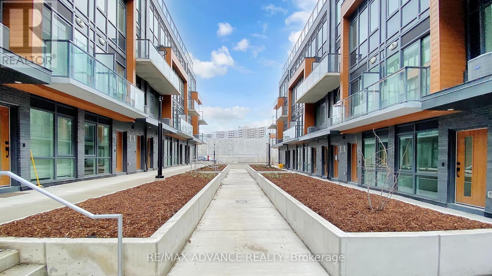 60 - 73 Curlew Drive, Toronto, Ontario M3A 0B1 - Photo 3 - C13671264