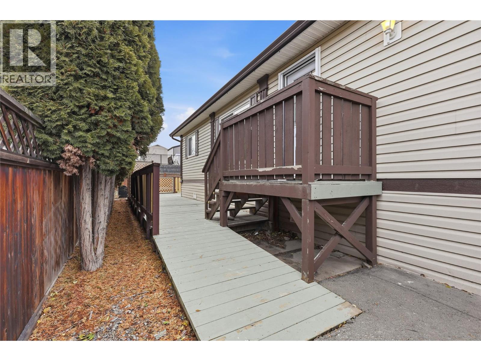 7545 Dallas Drive Unit# 27, Kamloops, British Columbia  V2C 6X5 - Photo 26 - 10370877