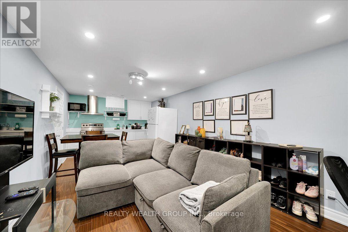 128 John Tabor Trail, Toronto, Ontario  M1B 2V2 - Photo 23 - E13671196