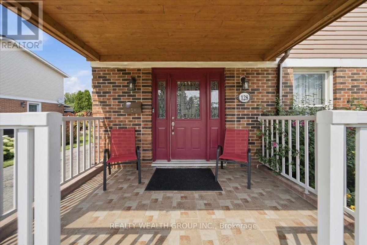 128 John Tabor Trail, Toronto, Ontario  M1B 2V2 - Photo 3 - E13671196