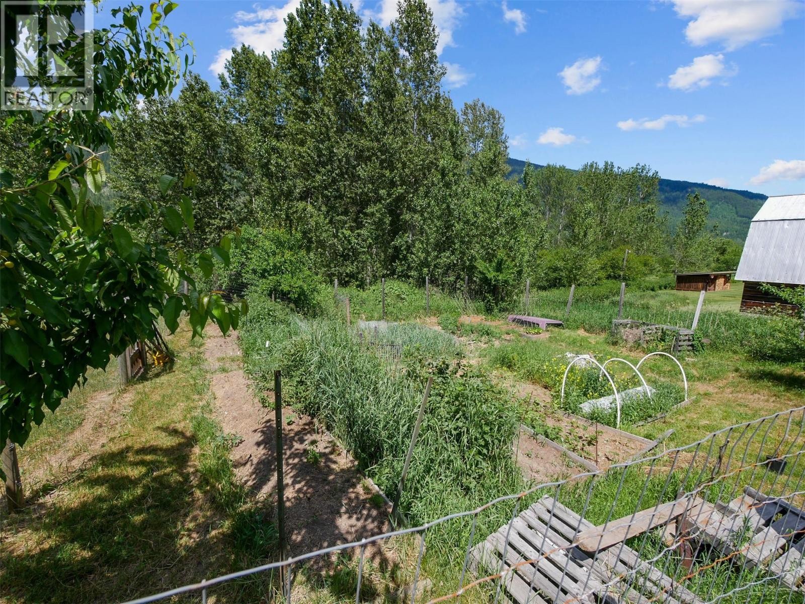 6123 Telford Road, Winlaw, British Columbia V0G 2J0 - Photo 16 - 10394889