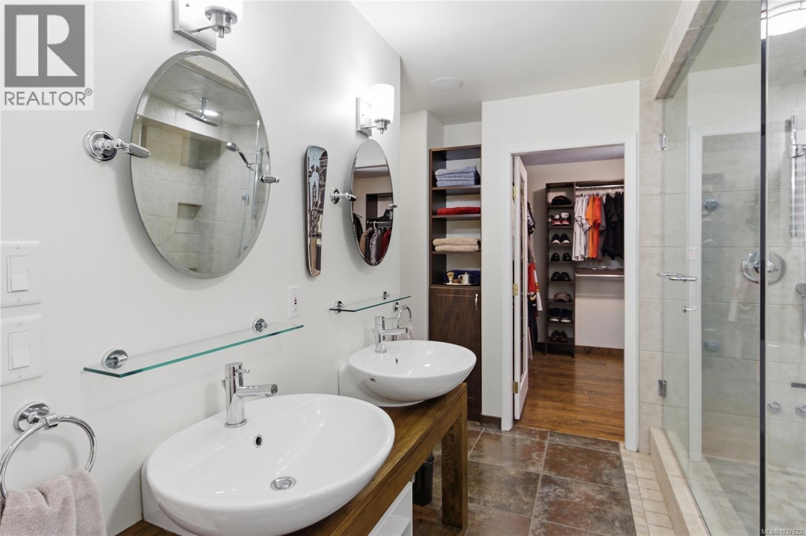 3555 Dougan Dr, Cobble Hill, British Columbia  V0R 1L0 - Photo 15 - 1037622