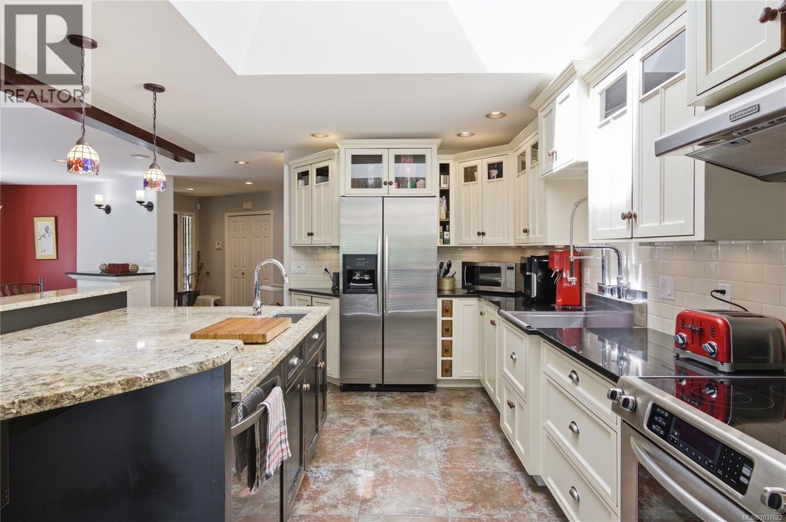 3555 Dougan Dr, Cobble Hill, British Columbia  V0R 1L0 - Photo 5 - 1037622