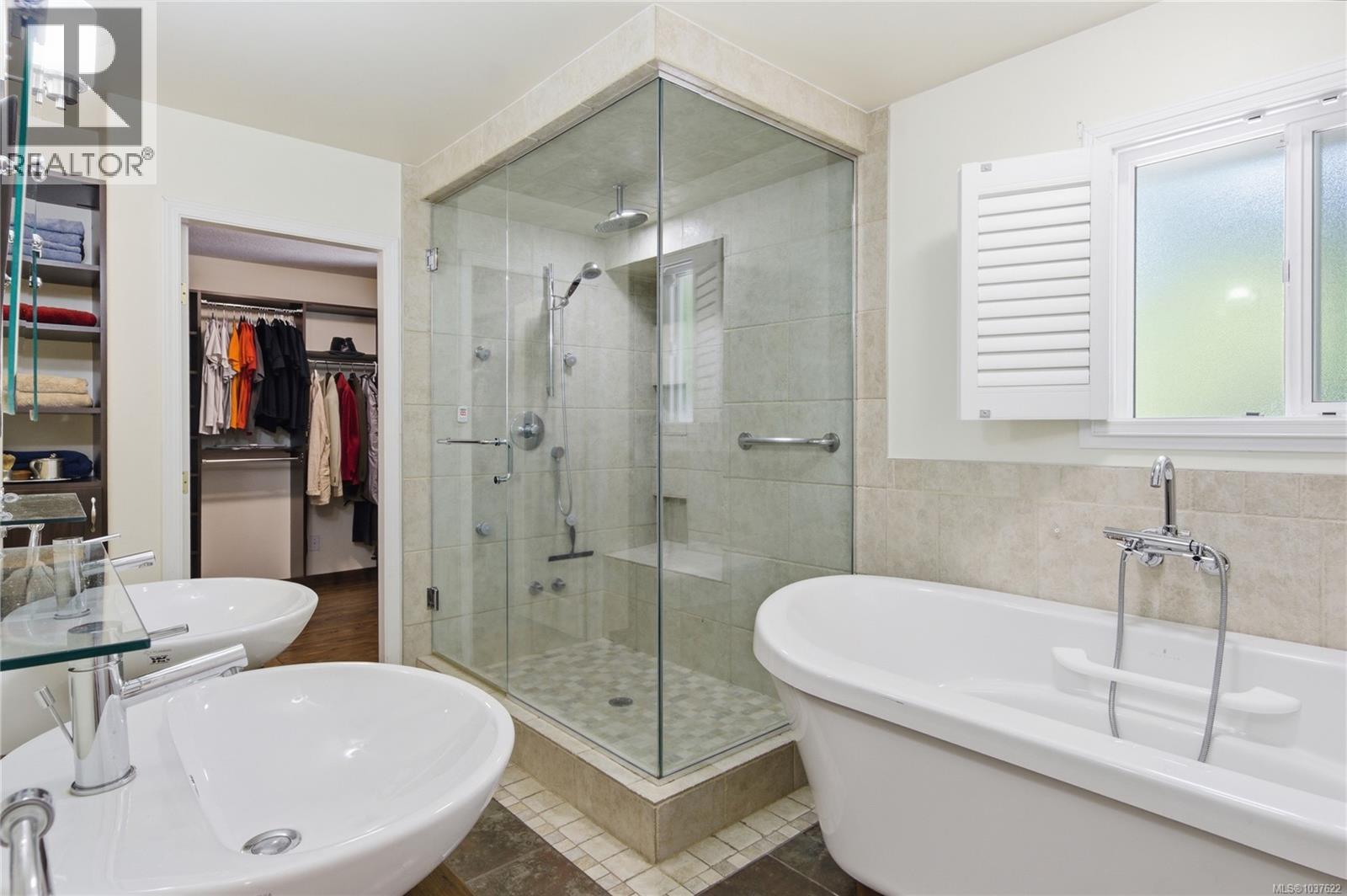 3555 Dougan Dr, Cobble Hill, British Columbia  V0R 1L0 - Photo 13 - 1037622