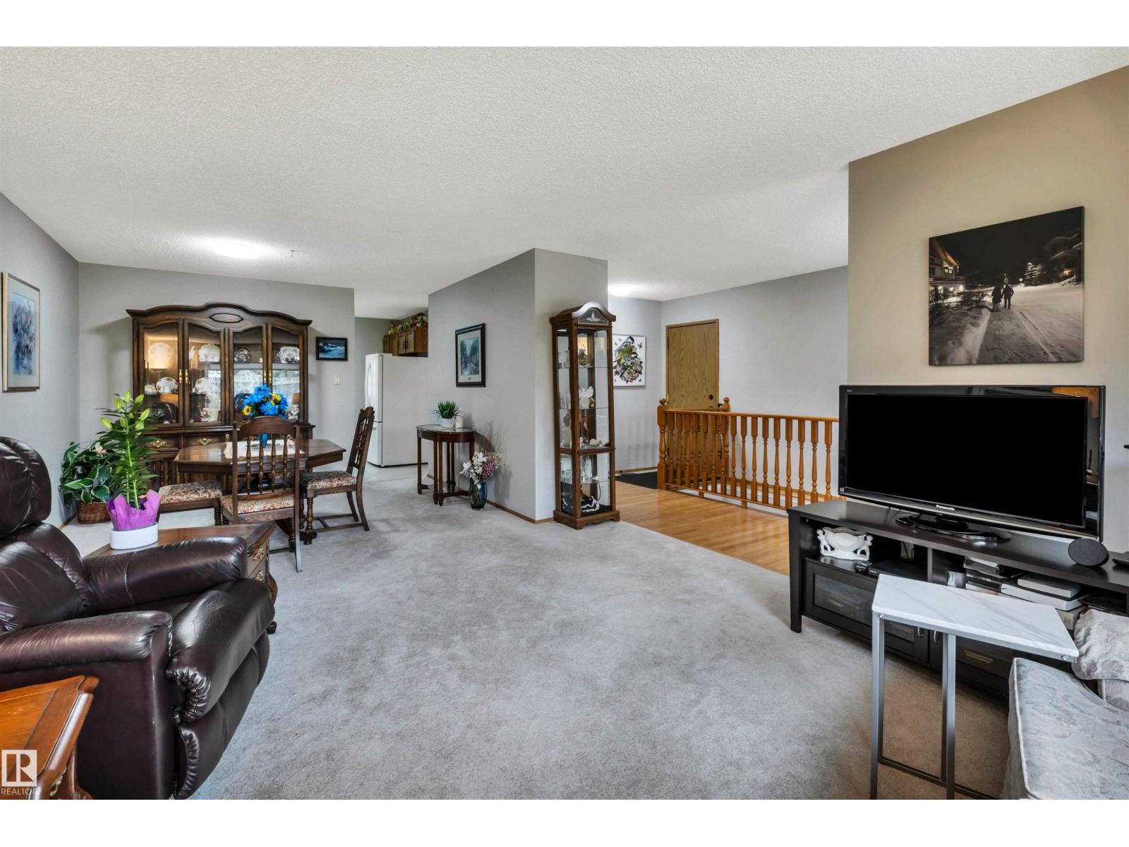 10636 153 Av Nw, Edmonton, Alberta  T5X 5R5 - Photo 11 - E4503549
