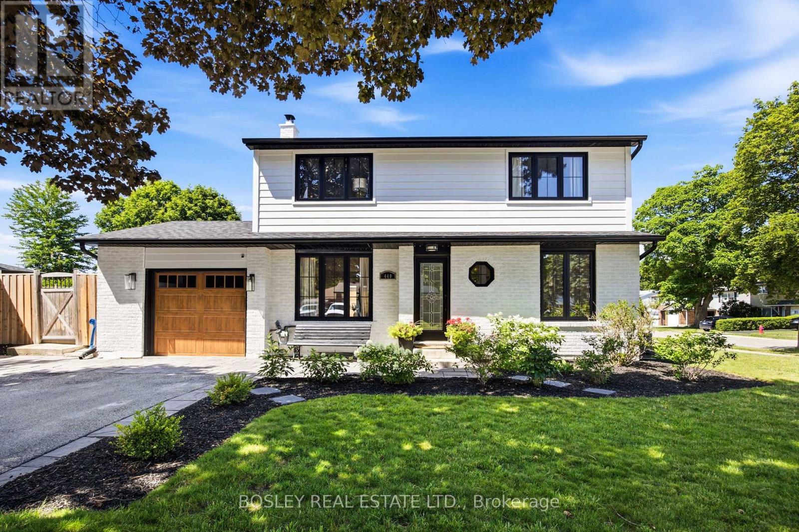 440 SANDFORD STREET, Newmarket, Ontario