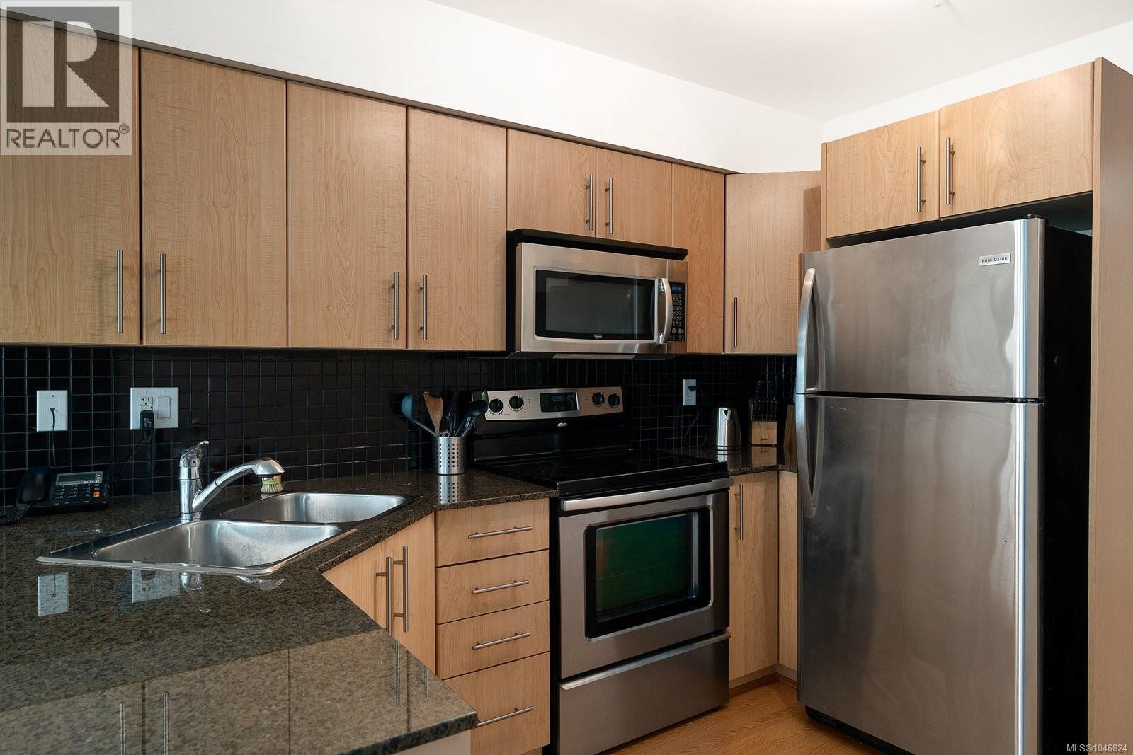 204 1405 Esquimalt Rd, Esquimalt, British Columbia  V9A 0A4 - Photo 5 - 1046824