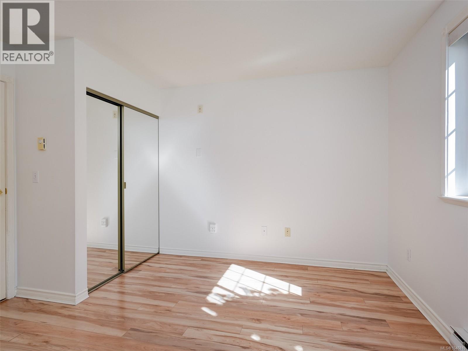 109 1371 Hillside Ave, Victoria, British Columbia  V8T 2B3 - Photo 14 - 1046810