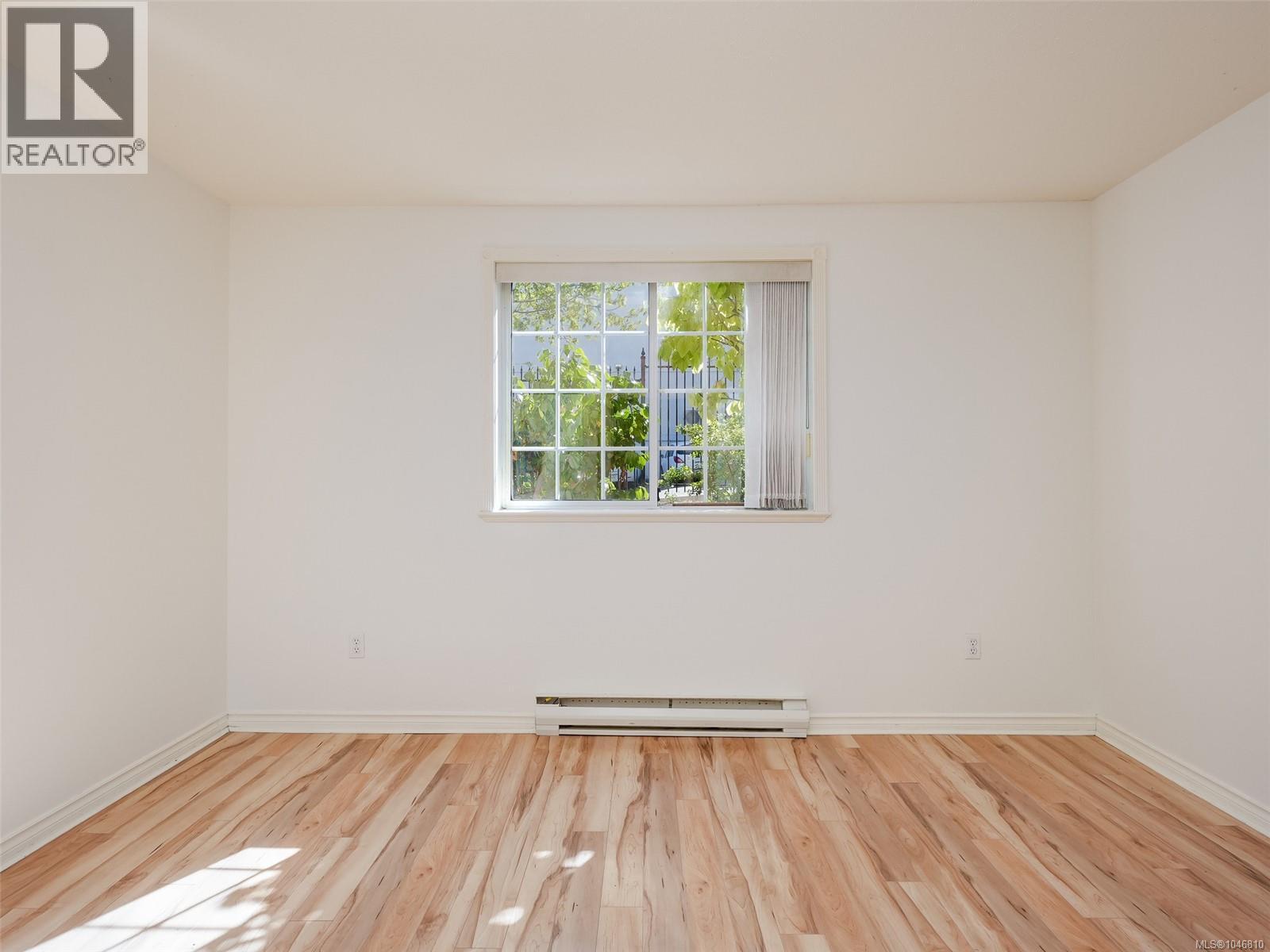109 1371 Hillside Ave, Victoria, British Columbia  V8T 2B3 - Photo 16 - 1046810