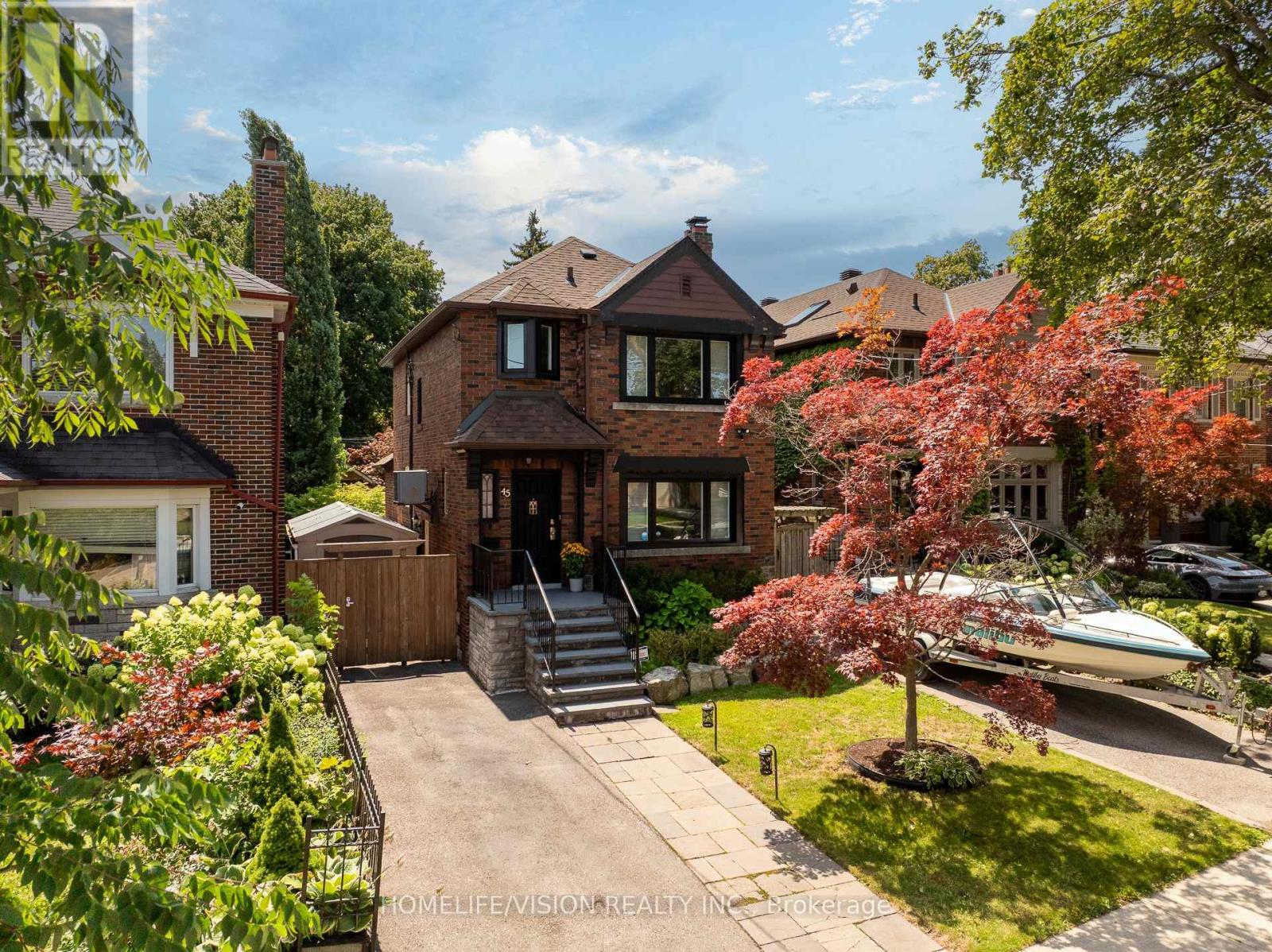 45 MCRAE DRIVE, Toronto, Ontario