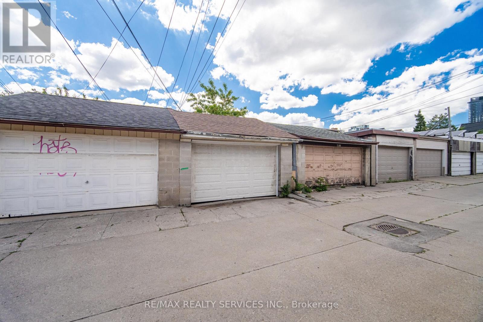 1147 Dufferin Street, Toronto, Ontario  M6H 4B7 - Photo 40 - W13582660
