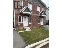 32 - 100 HIGHRIVER TRAIL, Welland, Ontario