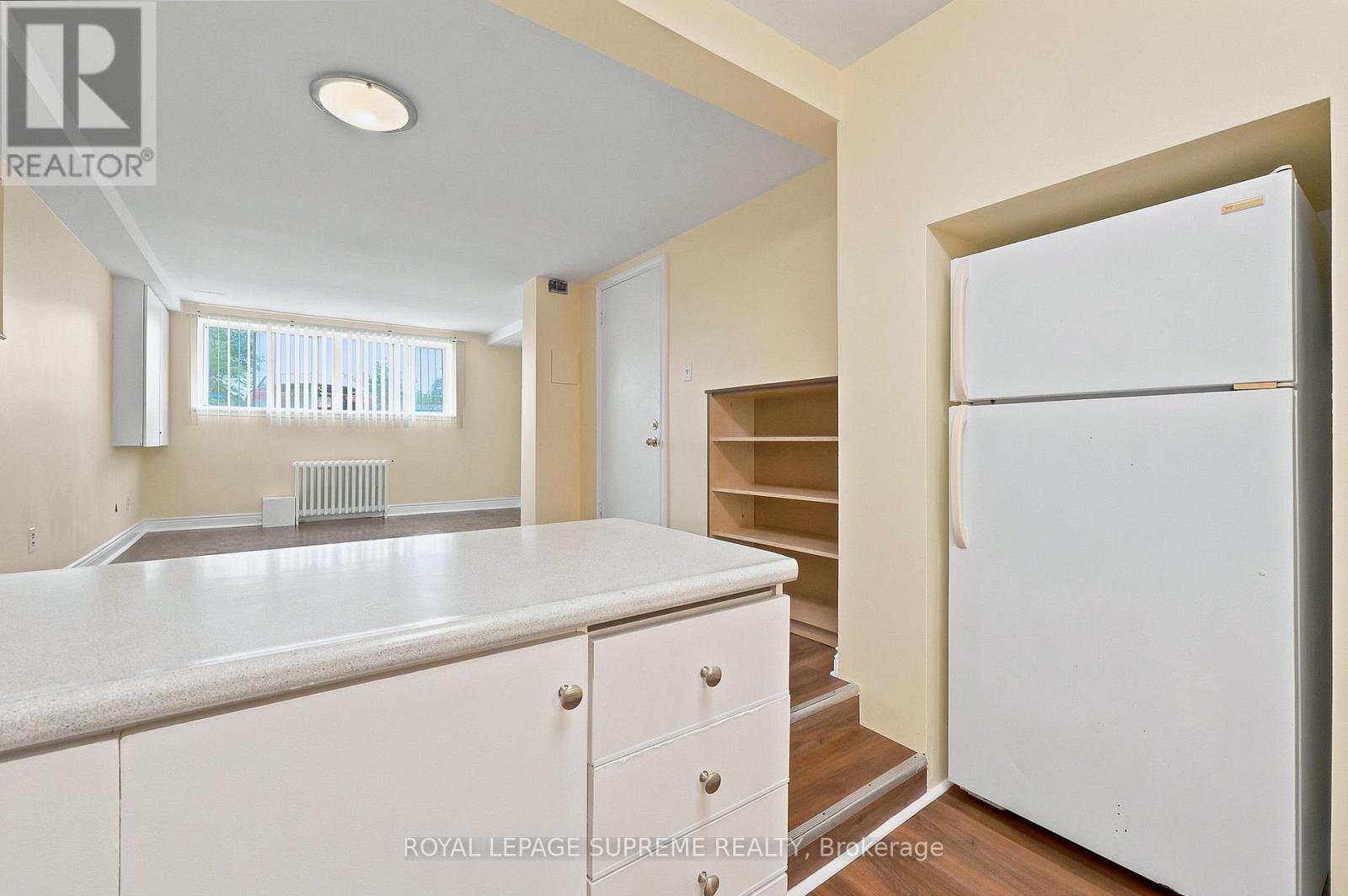 Bsmt - 56 Dynevor Road, Toronto, Ontario M6E 3X1 - Photo 8 - W13671104