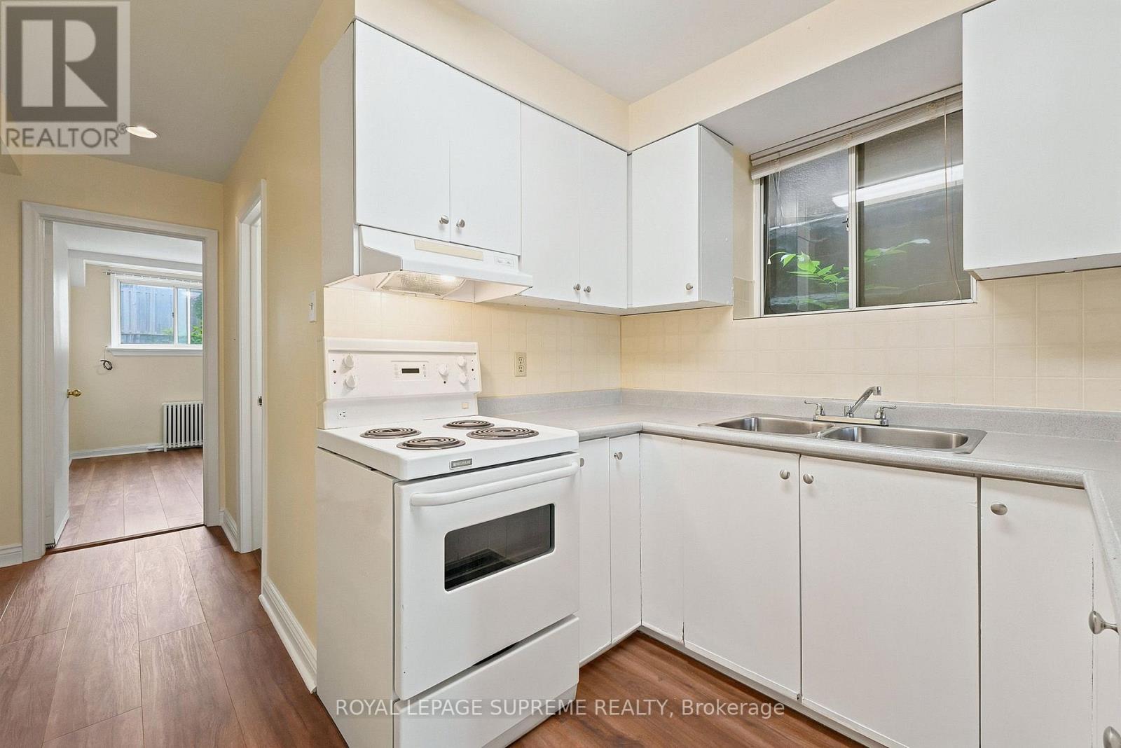 Bsmt - 56 Dynevor Road, Toronto, Ontario M6E 3X1 - Photo 9 - W13671104