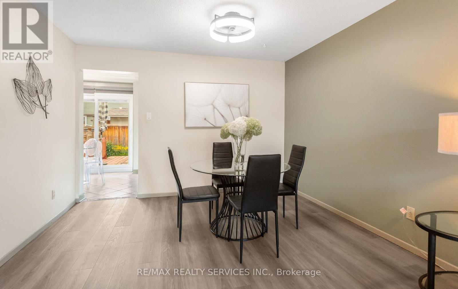35 Sparklett Crescent, Brampton, Ontario  L6Z 1M7 - Photo 10 - W13671164