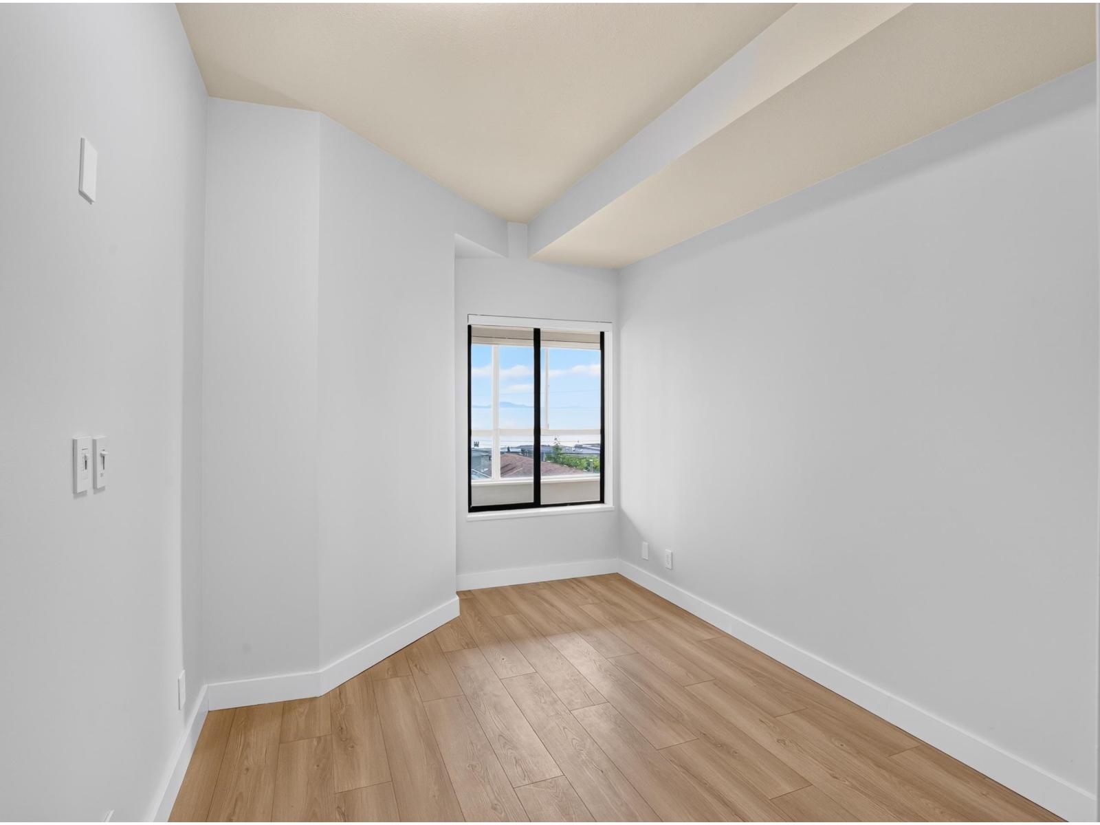 204 15176 Buena Vista Avenue, White Rock, British Columbia  V4B 1Y3 - Photo 20 - R3155457