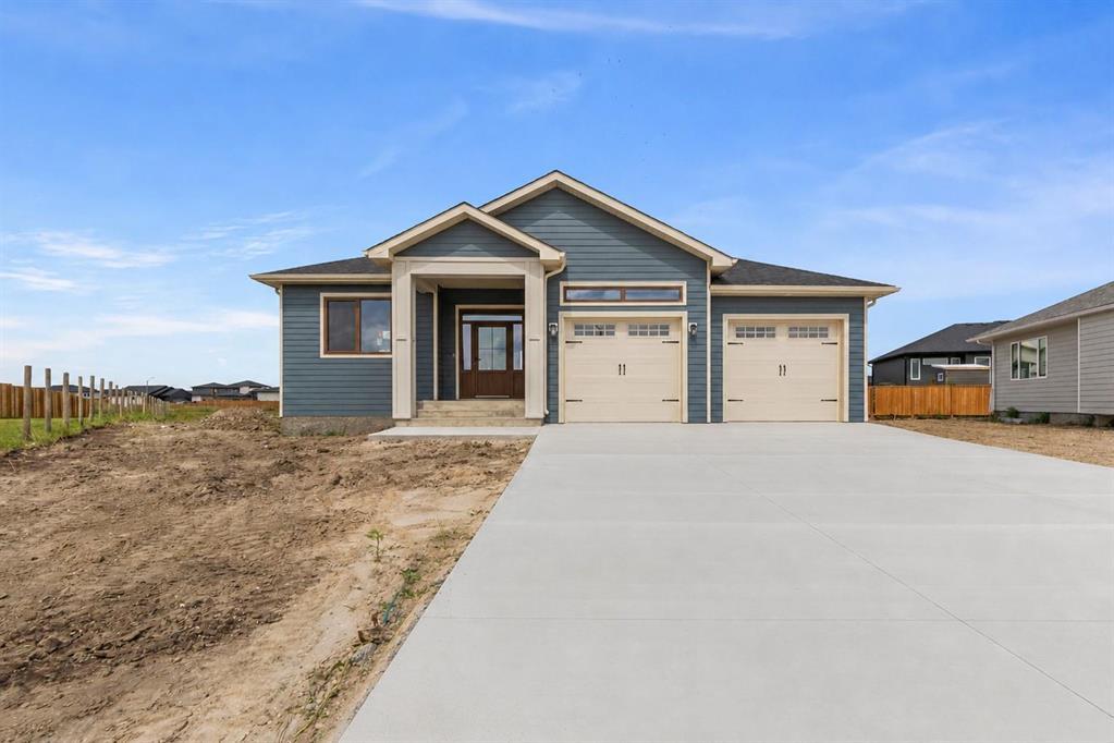 15 Bentley Bay, Steinbach, Manitoba R5G 2Y4 - Photo 0 - 202620327