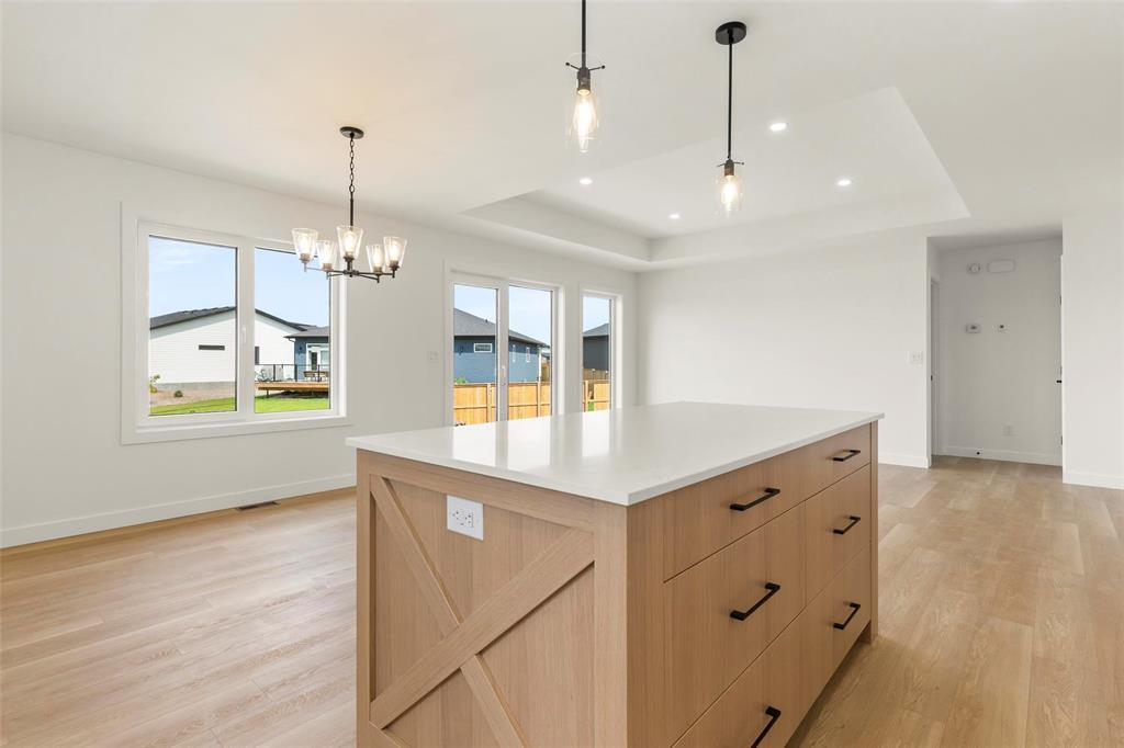 15 Bentley Bay, Steinbach, Manitoba R5G 2Y4 - Photo 8 - 202620327
