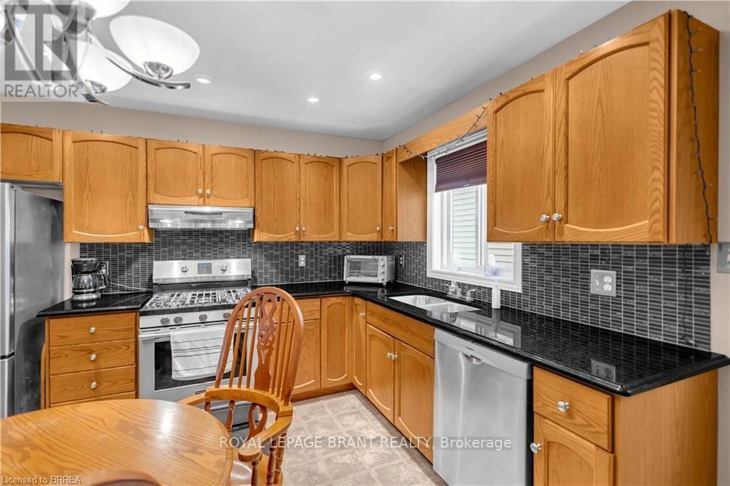 25 Sudds Lane, Brantford, Ontario  N3T 6M5 - Photo 8 - X13671182