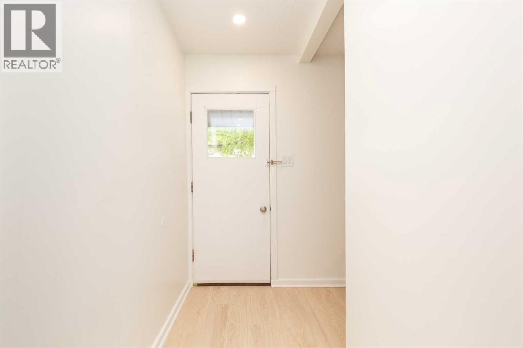1803 5a Avenue N, Lethbridge, Alberta  T1H 0R2 - Photo 2 - A2334826