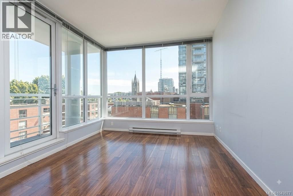 607 834 Johnson St, Victoria, British Columbia  V8W 1N3 - Photo 4 - 1043077