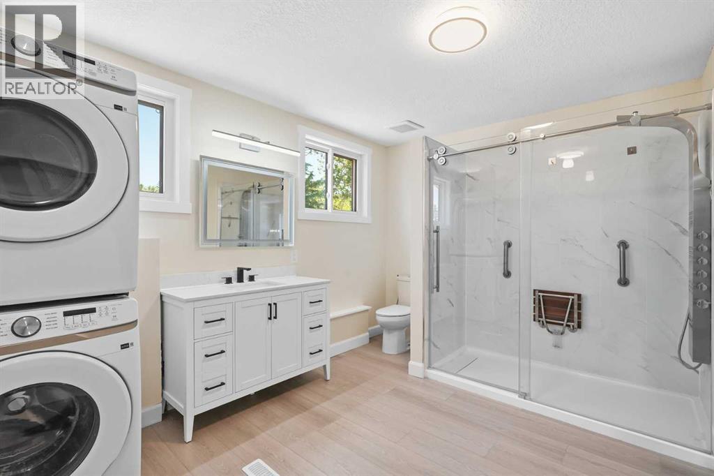 43 Beaconsfield Place Nw, Calgary, Alberta  T3K 1W8 - Photo 15 - A2326961