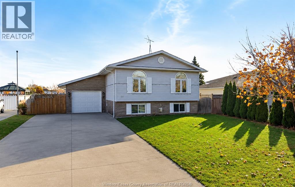MLS# 26019739: 46 INDIANA PLACE, Amherstburg, Canada