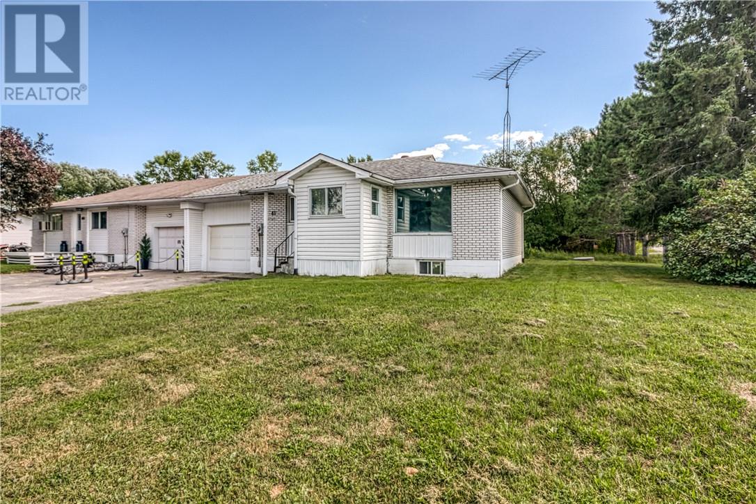 41 King Street E, St. Charles, Ontario  P0M 2W0 - Photo 3 - 2129716