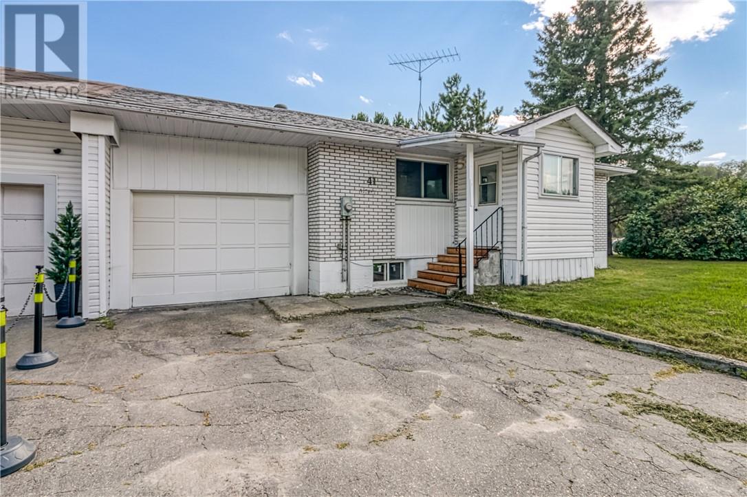 41 King Street E, St. Charles, Ontario  P0M 2W0 - Photo 2 - 2129716