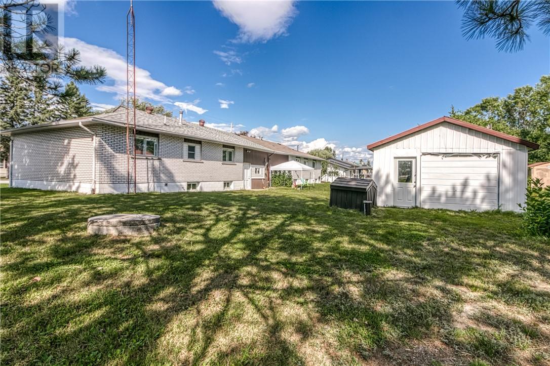 41 King Street E, St. Charles, Ontario  P0M 2W0 - Photo 5 - 2129716