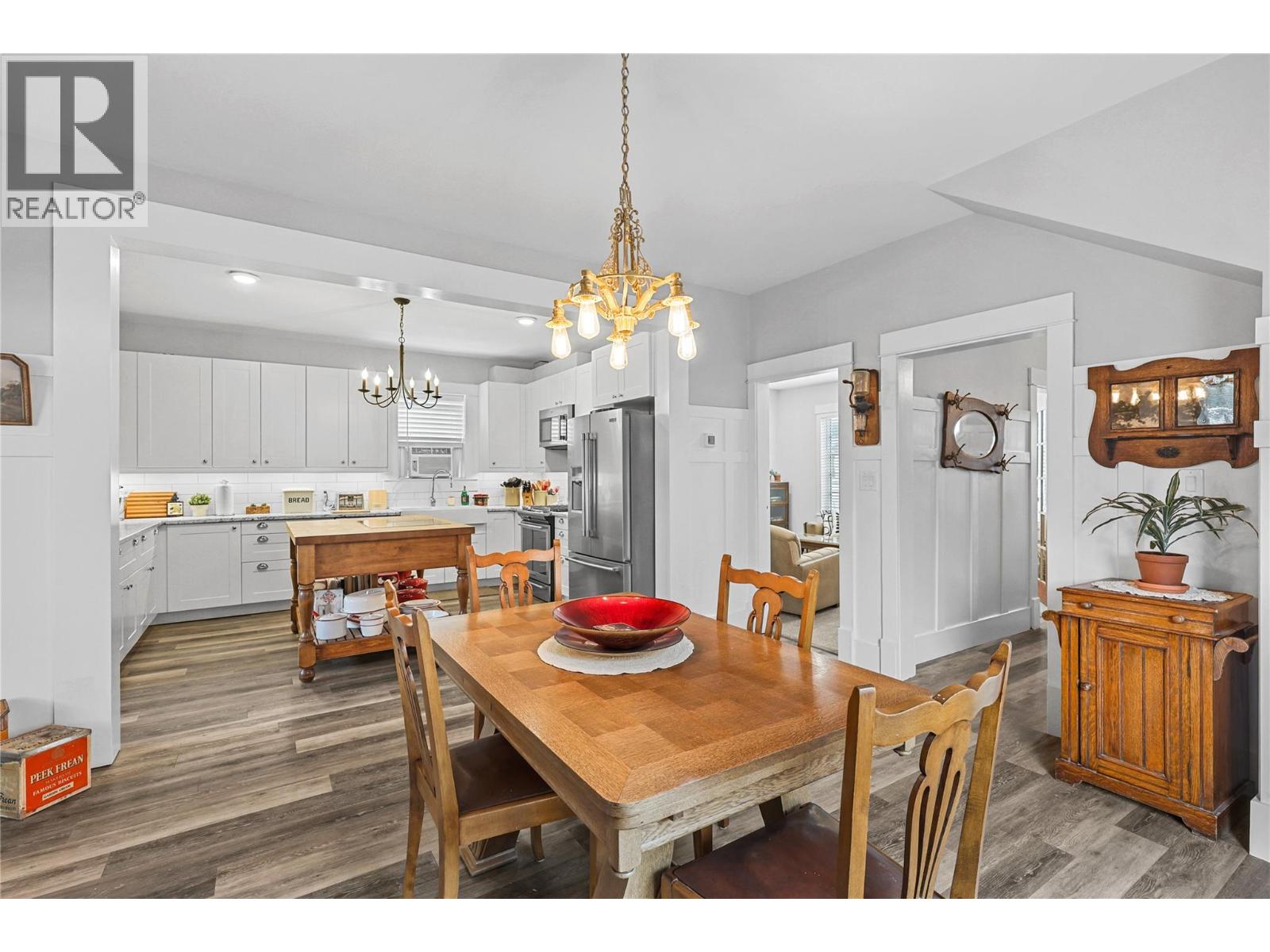 716 Columbia Street, Kamloops, British Columbia  V2C 2V4 - Photo 9 - 10390130