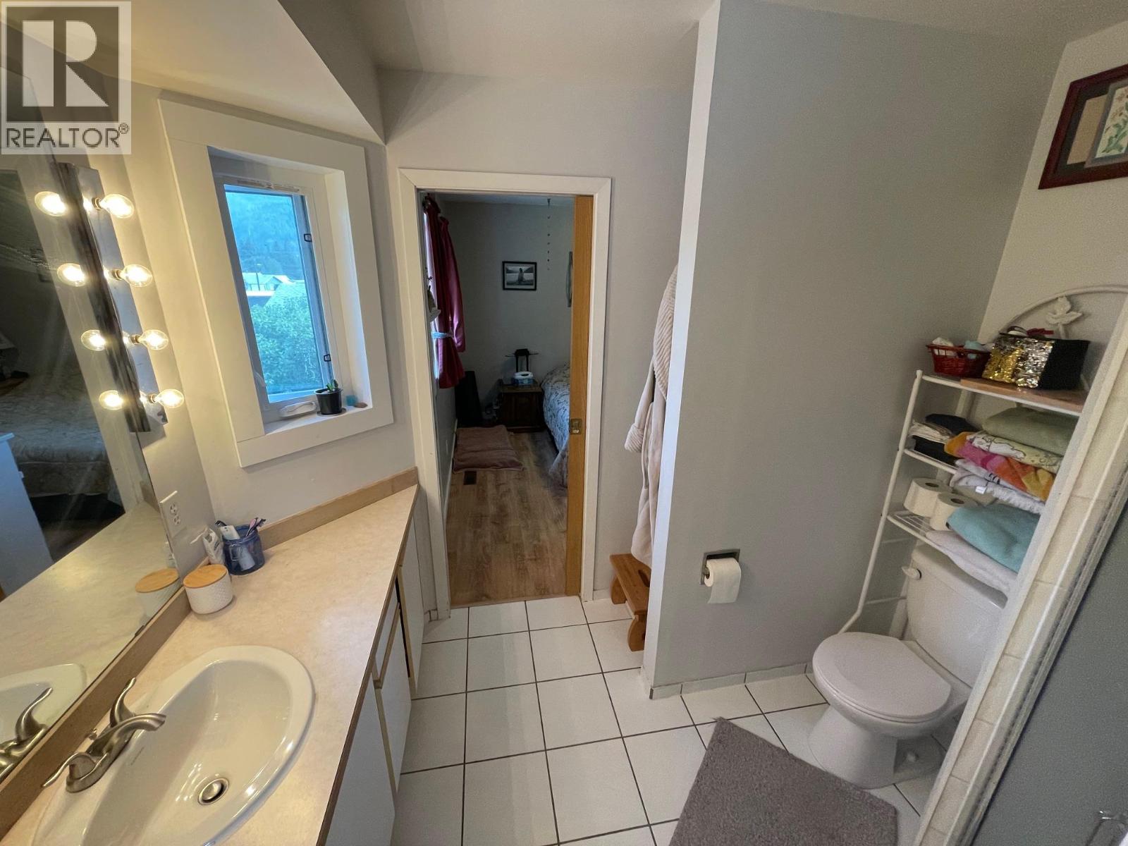 6846 Galena Avenue, Grand Forks, British Columbia  V0H 1H2 - Photo 27 - 10390768