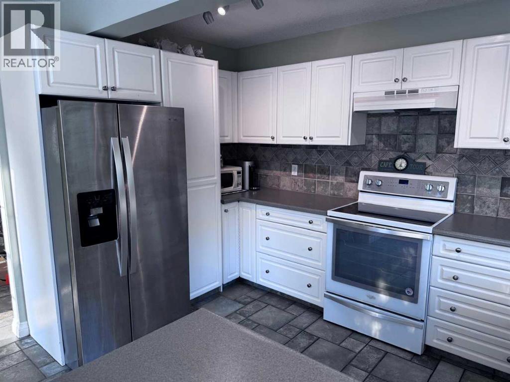 672 Killarney Glen Court SW, Calgary, Alberta T3E 7H4 - Photo 13 - A2333764