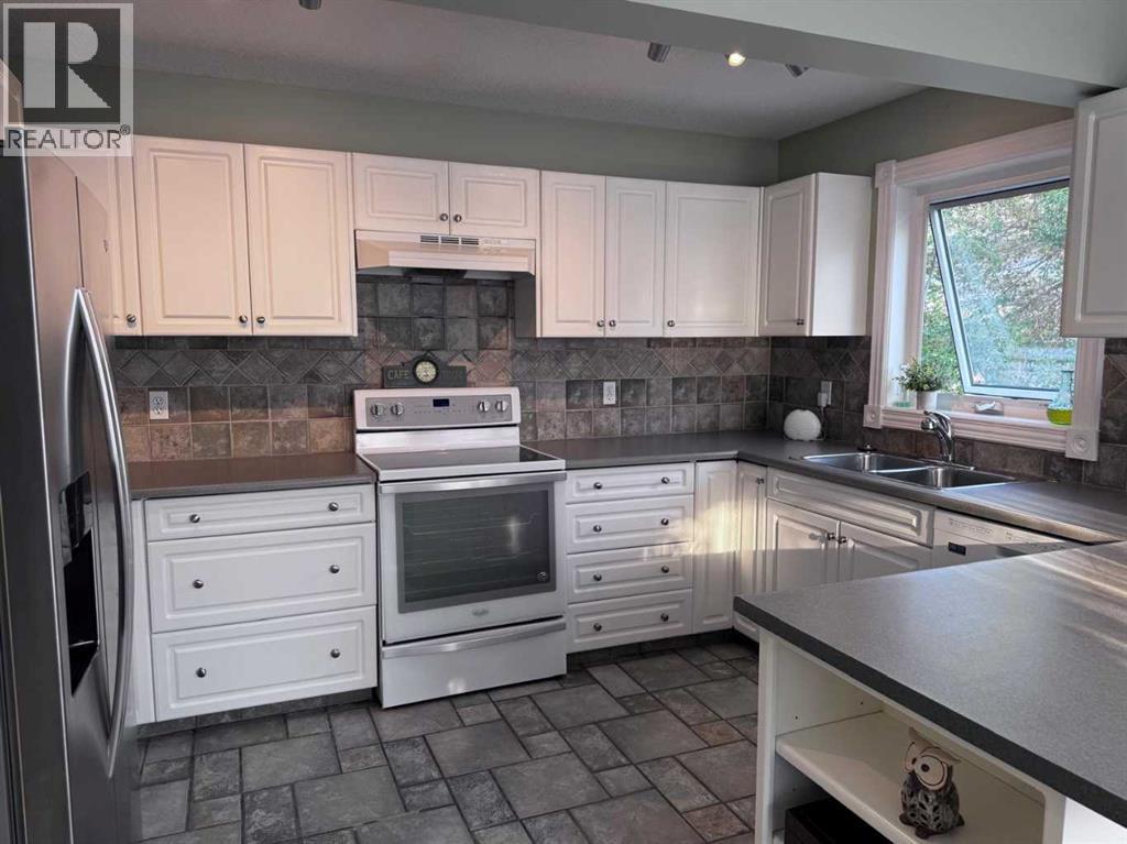 672 Killarney Glen Court SW, Calgary, Alberta T3E 7H4 - Photo 15 - A2333764