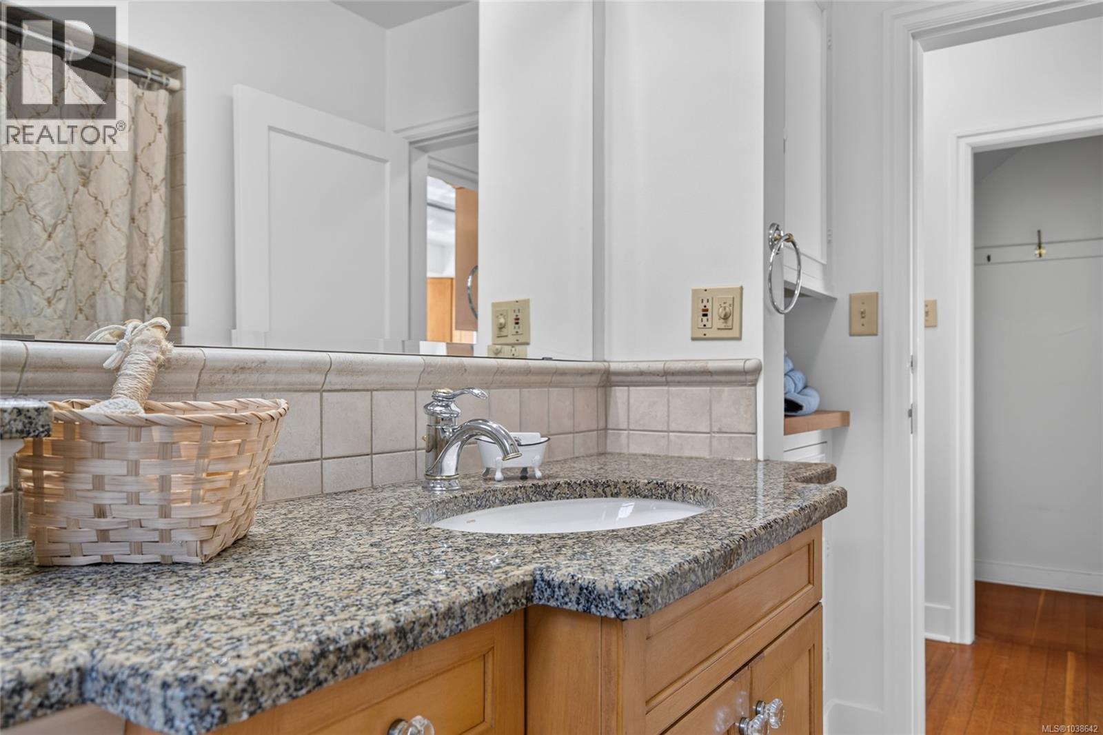 436 Constance Ave, Esquimalt, British Columbia  V9A 6N3 - Photo 27 - 1038642