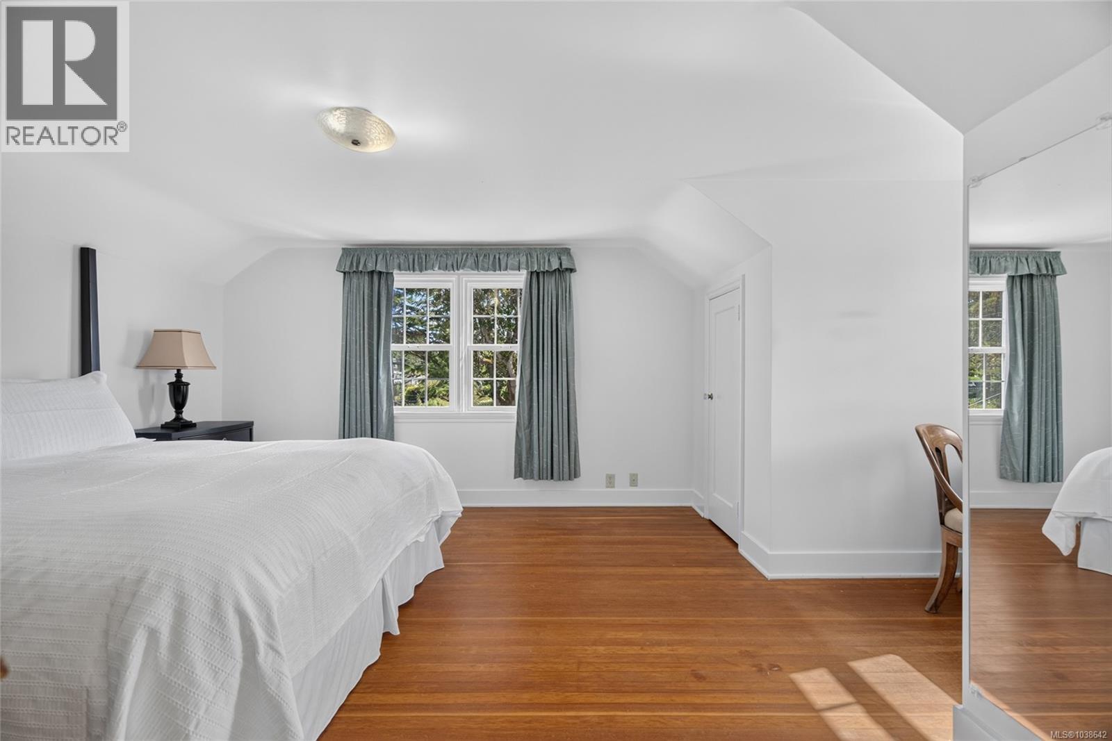 436 Constance Ave, Esquimalt, British Columbia  V9A 6N3 - Photo 33 - 1038642