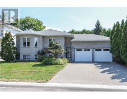 8 Ben Street, Lively, Ontario